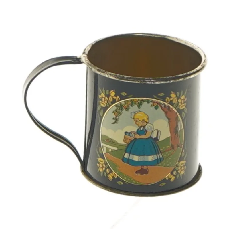 Dekorativ blikkrus med Irmapige fra Irma (str. 4 cm)