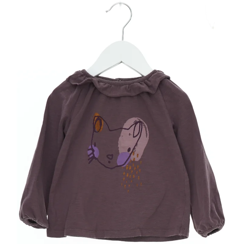 Langærmet bluse med kattemotiv fra Soft Gallery  (str. 86)