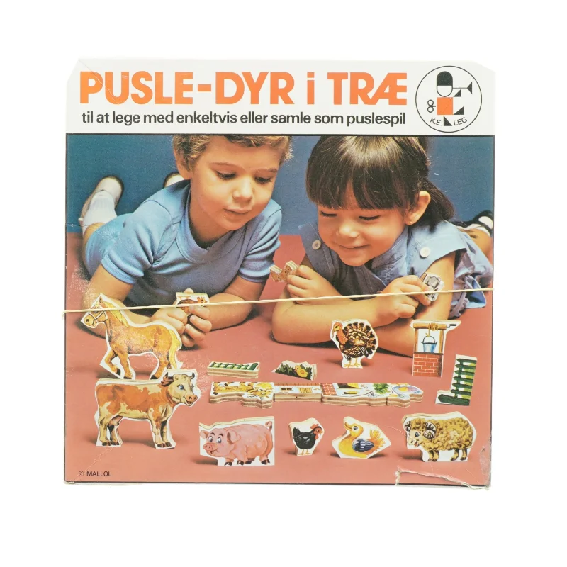 Gårdspuslespil i træ fra K.E. Leg (str. 23 x 23 cm)