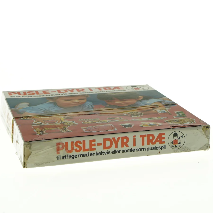 Gårdspuslespil i træ fra K.E. Leg (str. 23 x 23 cm)