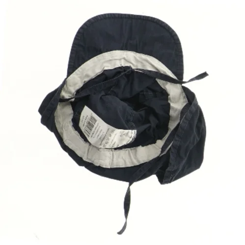 Børnehat med skygge (str. 92)