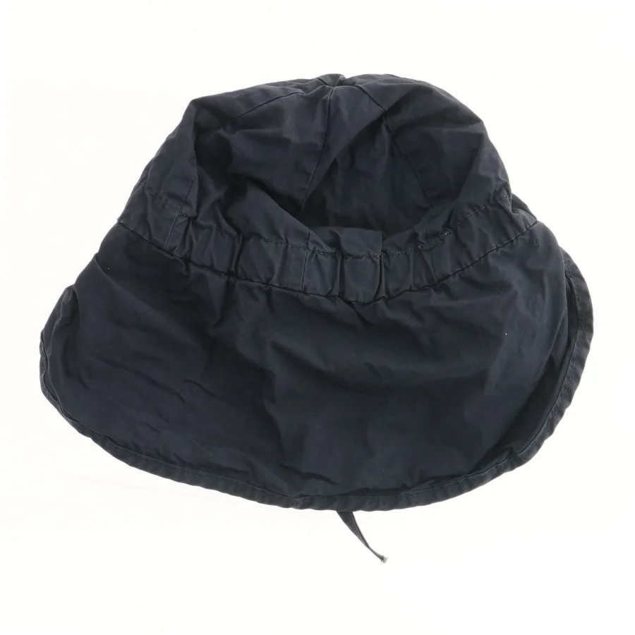 Børnehat med skygge (str. 92)