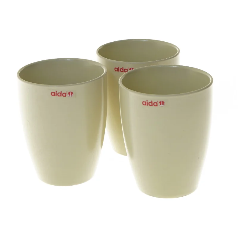 Sæt af 3 beige kopper fra Aida fra Aida (str. Ø 8,5x10,5 cm)