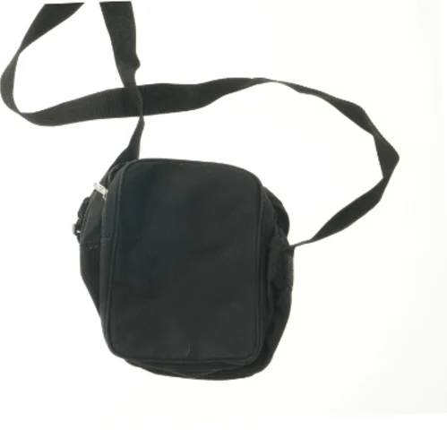 Sort skuldertaske fra DNR (str. 26,5x25 cm)