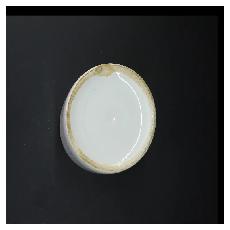 Lille hvid keramik urtepotteskjuler (str. 14 cm)