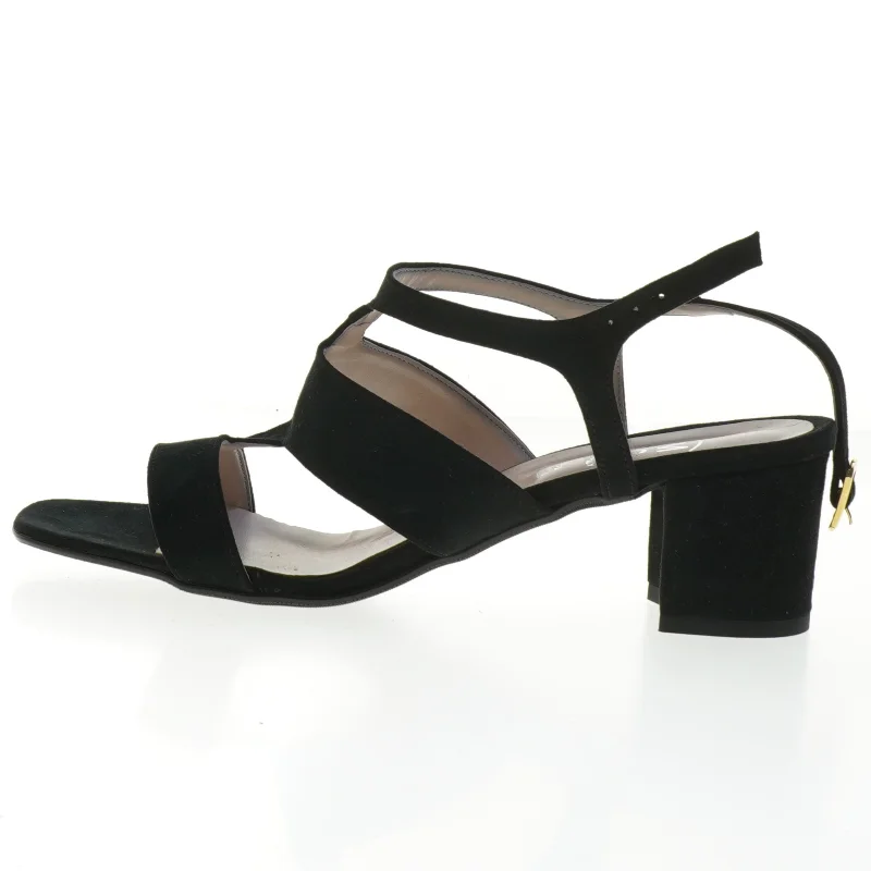 Sorte sandaler med hæl fra Vera Pelle (str. 39 )