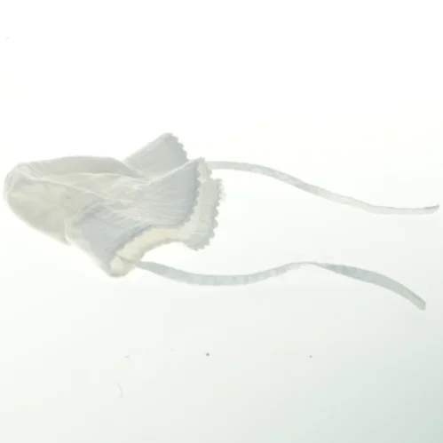 Hvid solhat fra H&M (str. 62/68 )