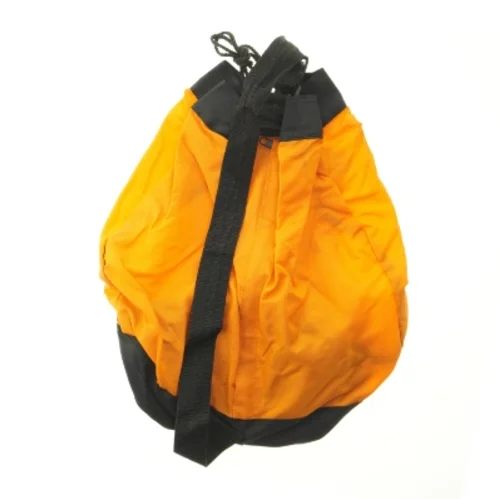 Orange rygsæk med frontlomme fra Universal (str. 47x39 cm)