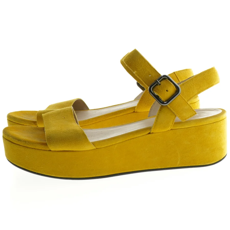 Gule ruskindssandaler. Ecco str 39