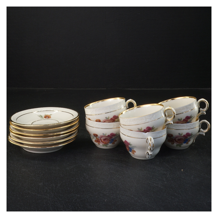 Rosenborg Kaffekop med underkop sæt fra KPM (str. Ø 11 & 5x7 cm)