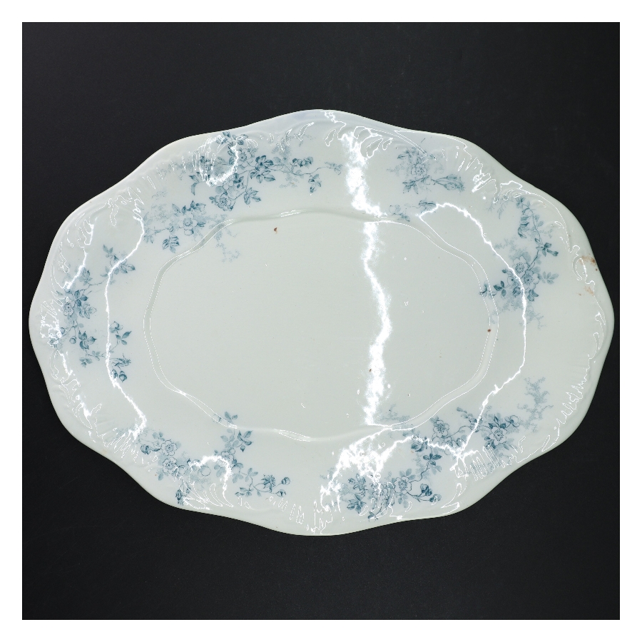 Porcelænsfad med blomstermotiv fra Hartington (str. 36 x 26 cm)