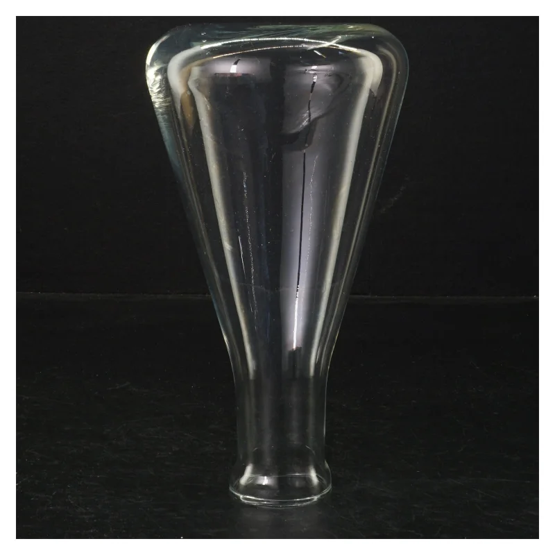 Gennemsigtig glasvase (str. H. 18 cm)