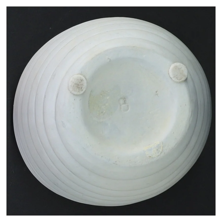 Hvid keramik potteskjuler (str. 10 cm ø. 10,5 cm)