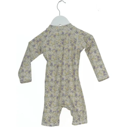 Blomstret heldragt til børn fra Hust & Claire (str. 74)