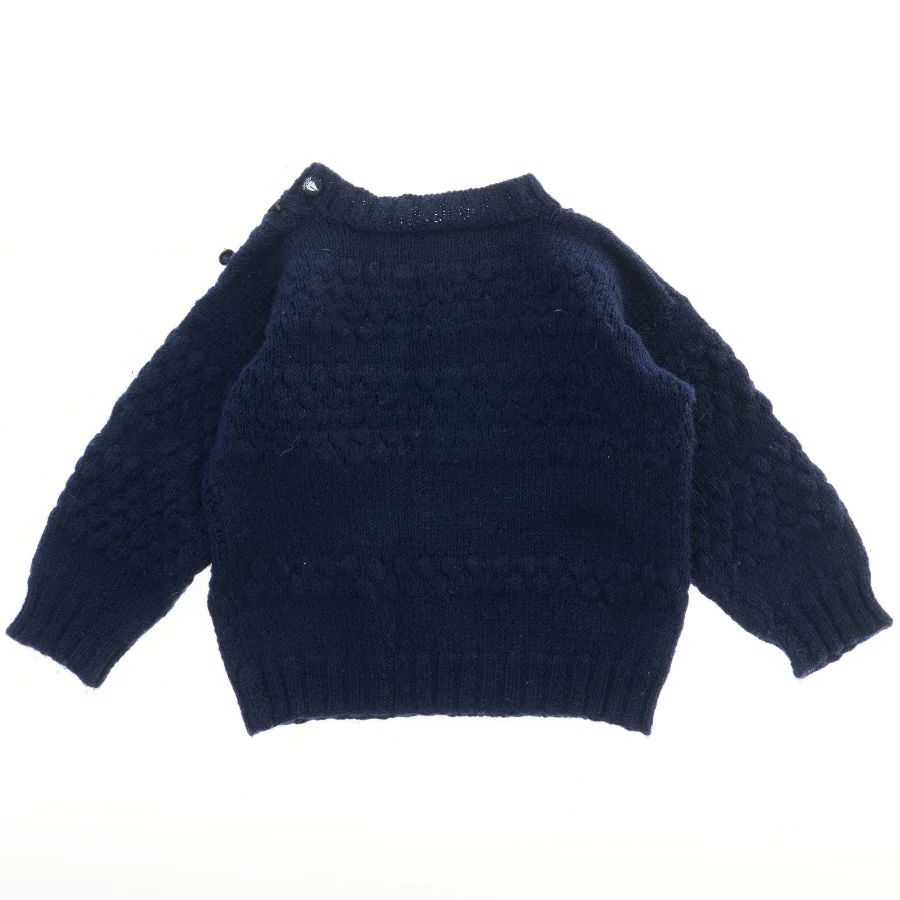 Strikket sweater til børn (str.  33x33 cm)