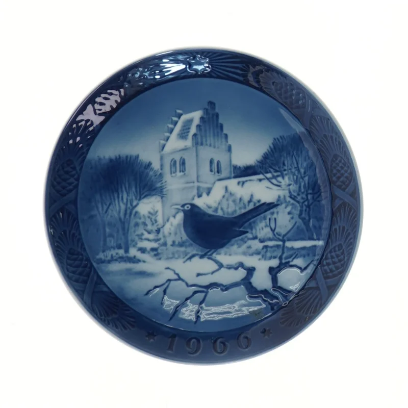 Royal Copenhagen juleplatte 1966 fra Royal Copenhagen (str. Ø 18,1 cm)