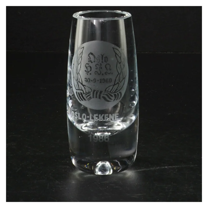 Graveret ølglas (str. 10,5 cm)