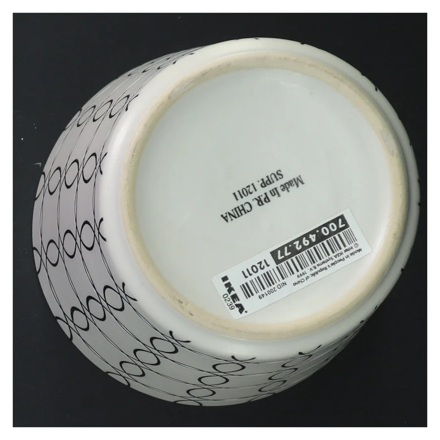 Urtepotteskjuler med geometrisk mønster fra IKEA (str. 15 cm)