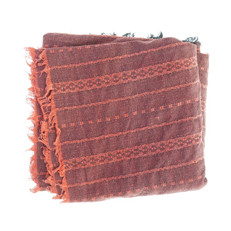 Rødt mønstret tæppe / borddug(str. 220x110 cm)