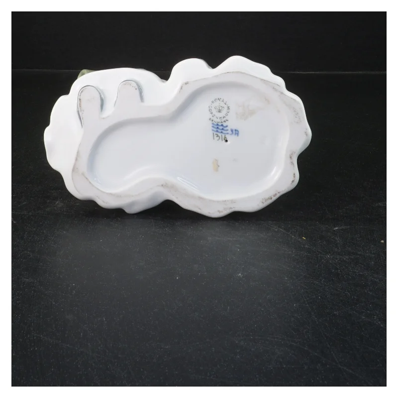 Porcelænsfigur af to amagerpiger fra Royal Copenhagen (str. 19x17 cm)