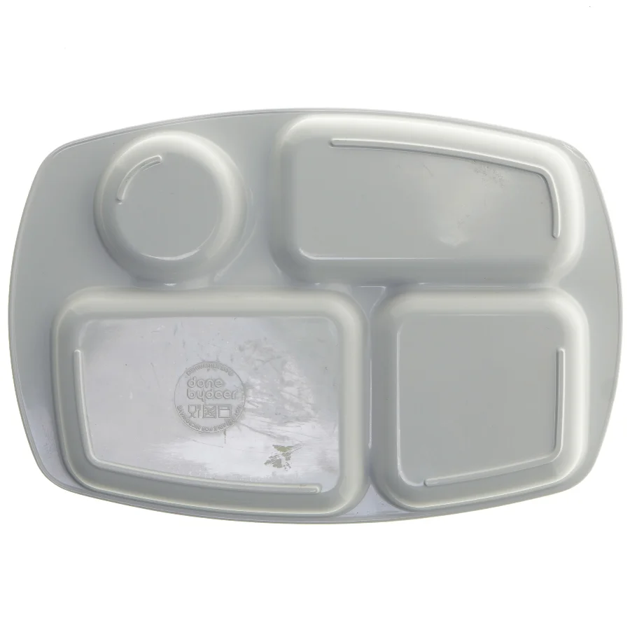 Børnetallerken med rumopdeling fra Done By Deer (str. 28,5x19,5 cm)