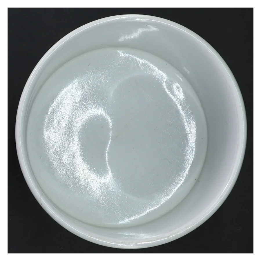 Hvid keramisk potteskjuler (str. H. 12 cm ø. 13,5 cm)