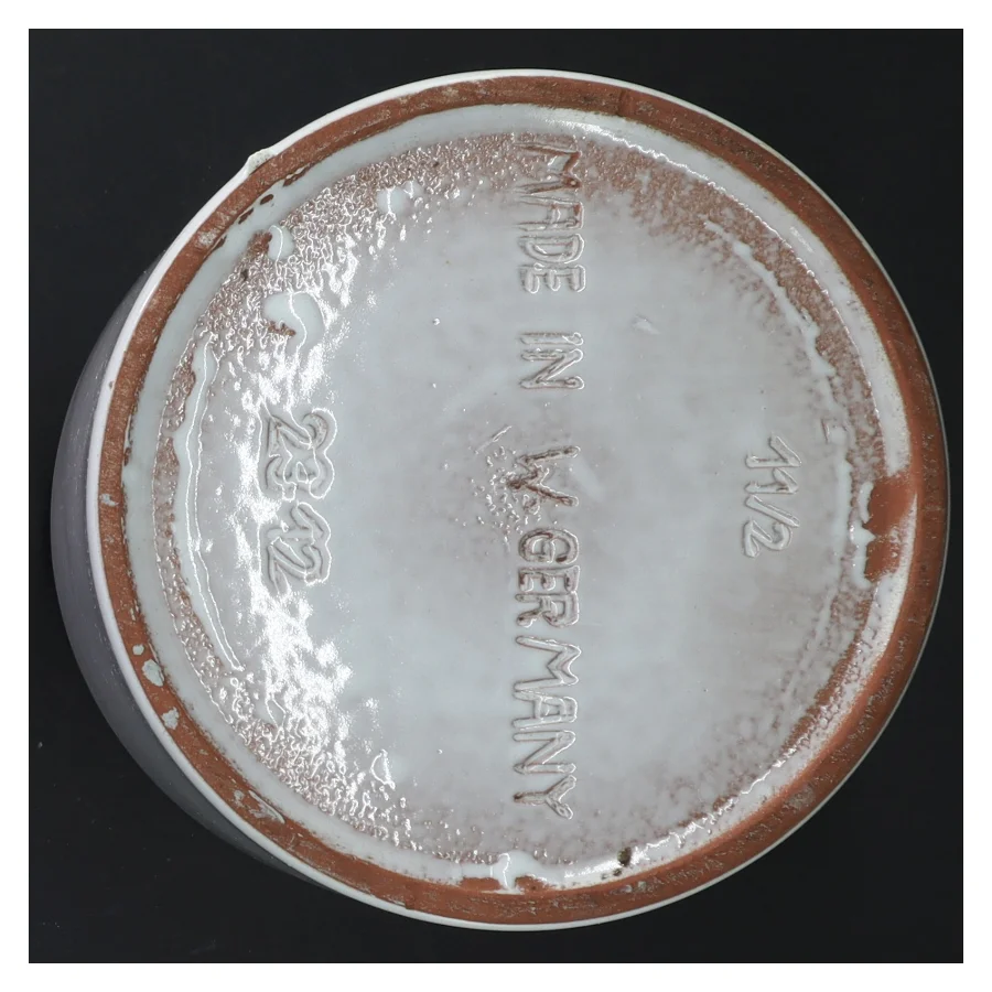 Hvid keramisk potteskjuler (str. H. 12 cm ø. 13,5 cm)