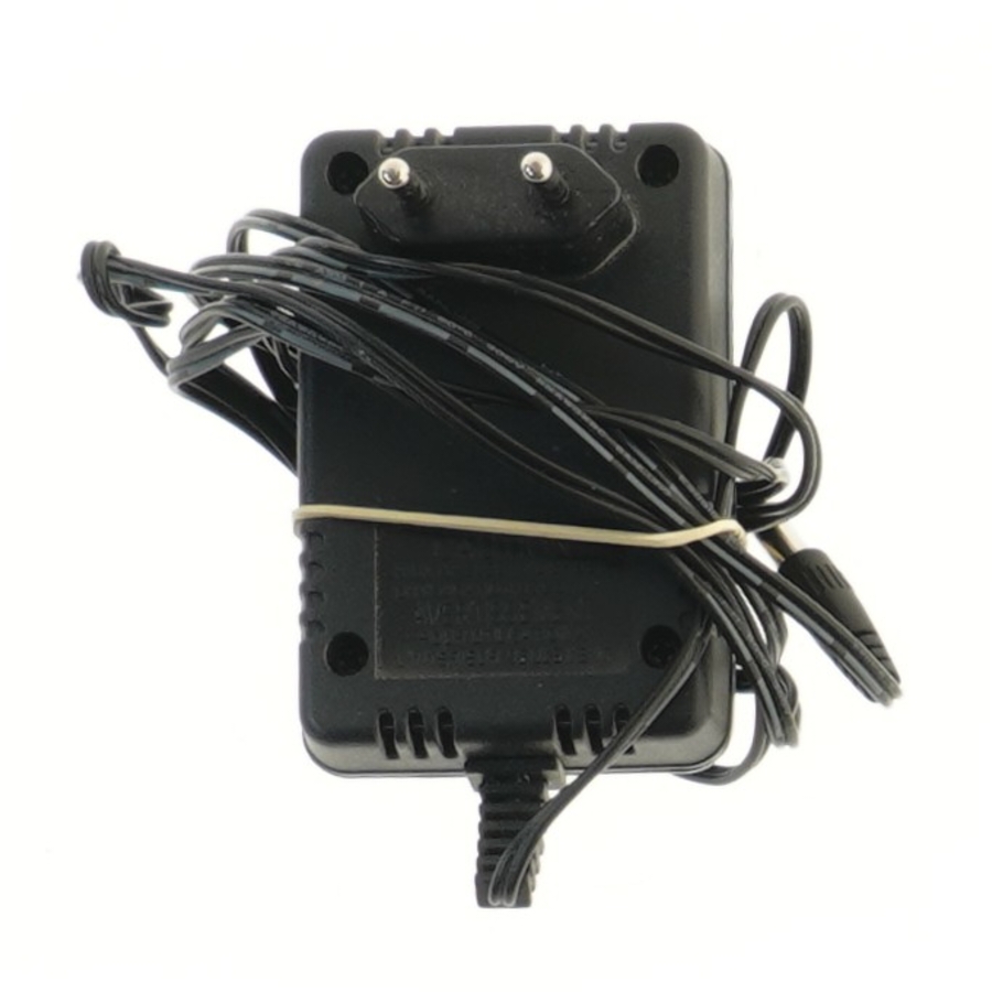 AC/DC Strømadapter (str. 9x5x5 cm)