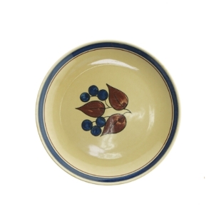 Fra norske Figgio. Stellet: blåbær. Dekorative tallerkener (str. 25 cm)