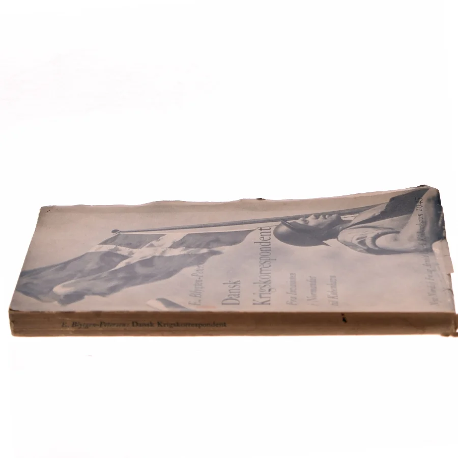 Dansk Krigskorrespondent af E. Blynten-Petersen (Bog)