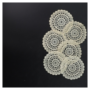 Sæt af seks hæklede coasters (str. Ø 10 cm)