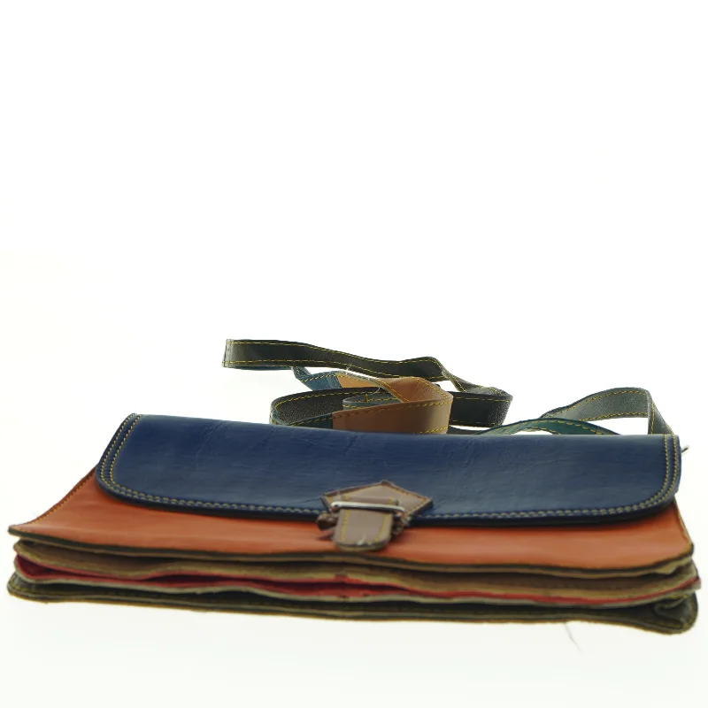 Farverig lædertaske (str. 28 x 19 cm)