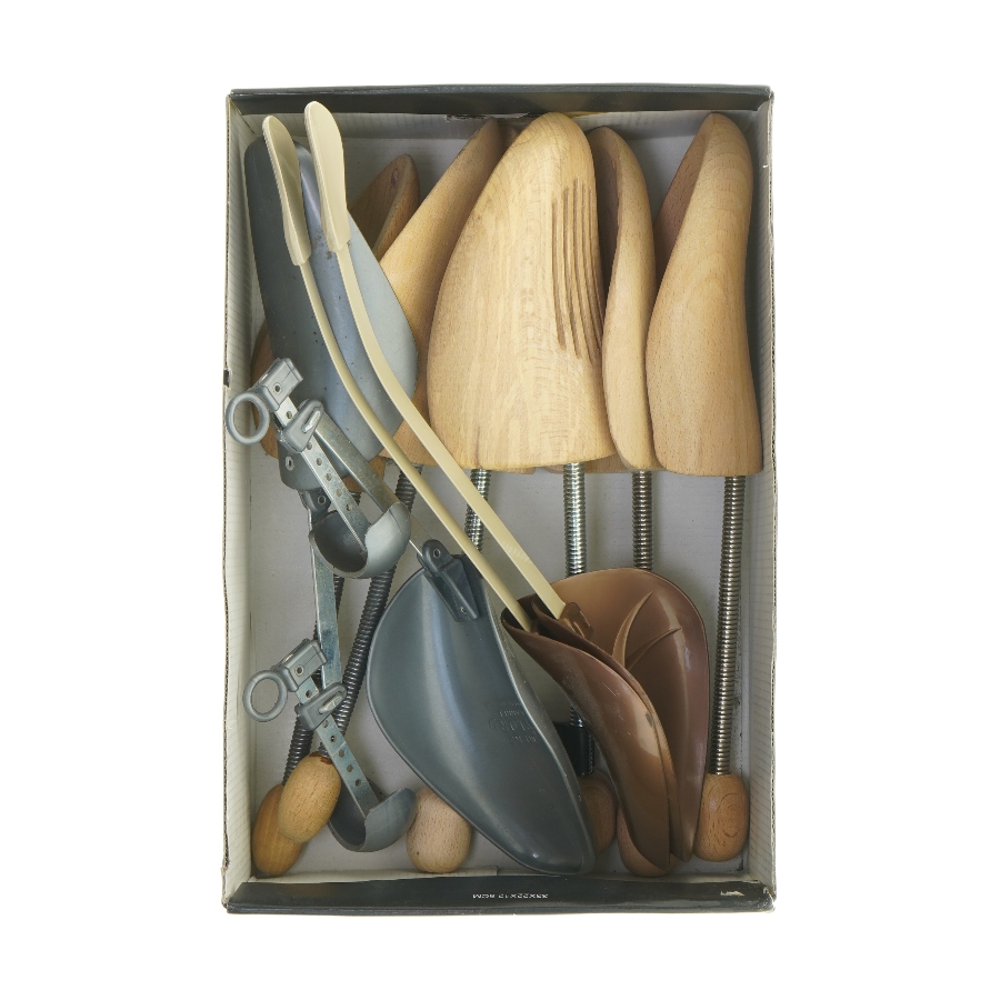 Skolæster i træ og plast