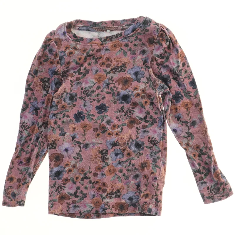 Bluse med blomsterprint fra Name It (str. 86)