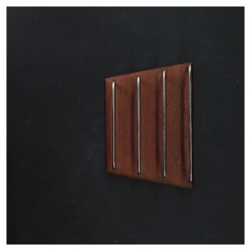 Brødristerholder i træ og metal (str. 9x15 cm)