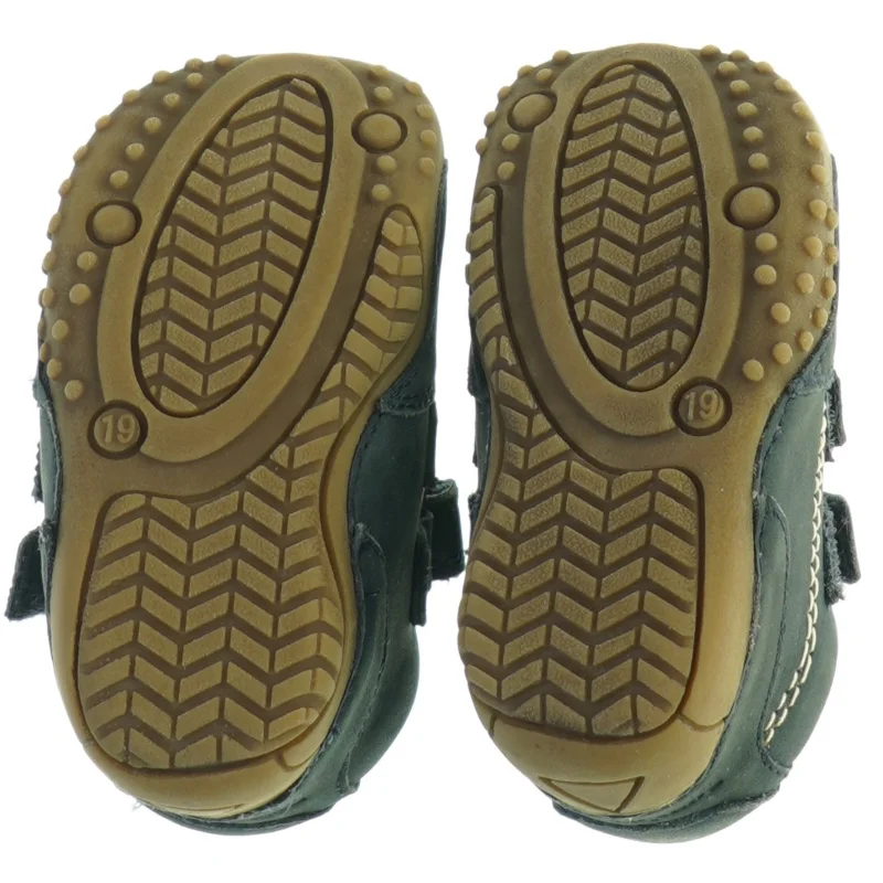 Børnesko med velcrolukning fra Bundgaard (str. 19)