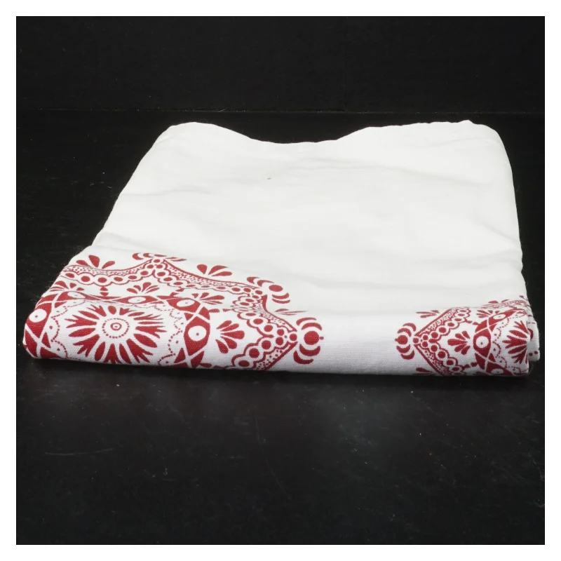 Dug med rødt mønster (str. 142 x 45 cm)