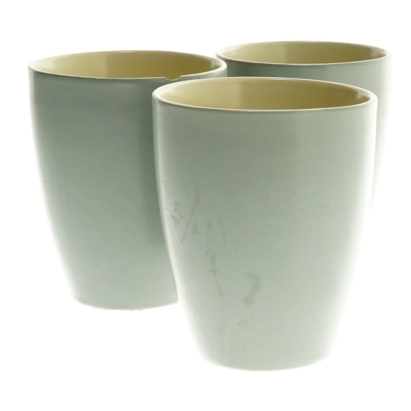 Sæt af 3 krus fra Aida fra Aida (str. 3 stk Ø 8,5 cm længde 10,5 cm)