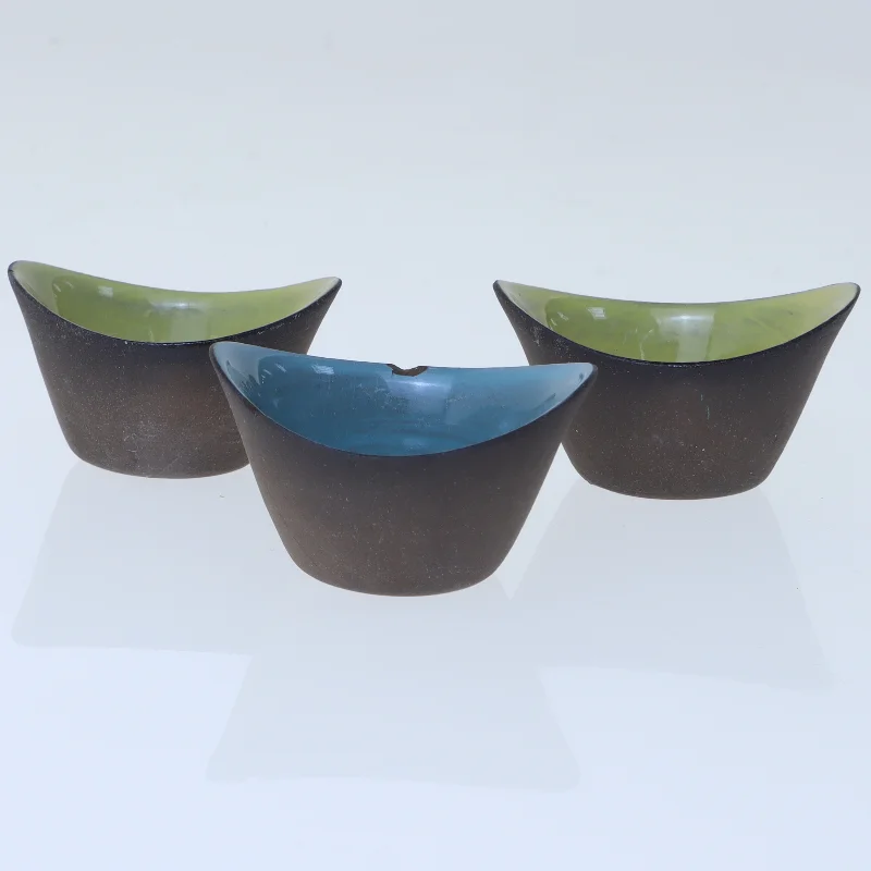 Tre farvede skåle fra Herlef (str. 5,5 cm)