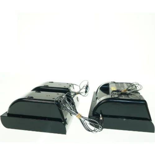 Musik anlæg med højttalere