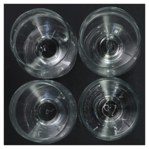 Sæt med fire glas (str. Ø 7,5x14,5 cm)