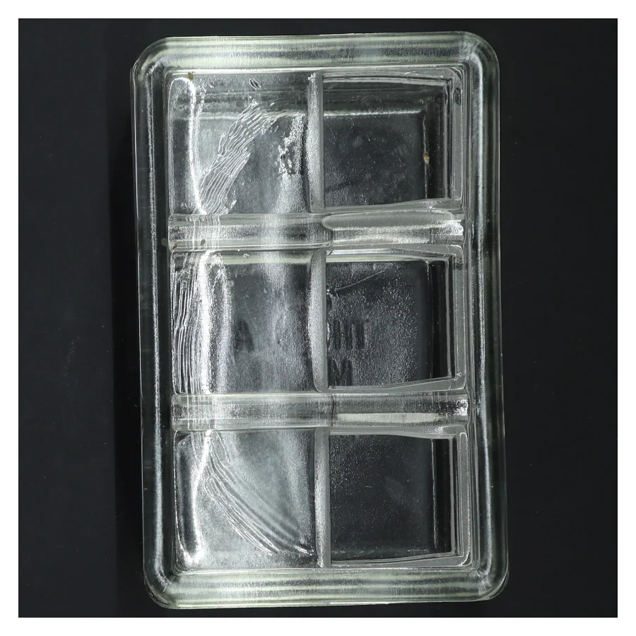 Glasbeholder med låg (str. 17x10,5 cm)