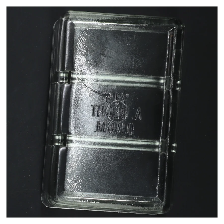 Glasbeholder med låg (str. 17x10,5 cm)