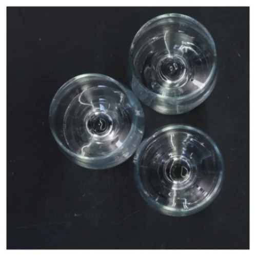 Sæt af tre vinglas (str. 13 cm x 5,5 ø cm)