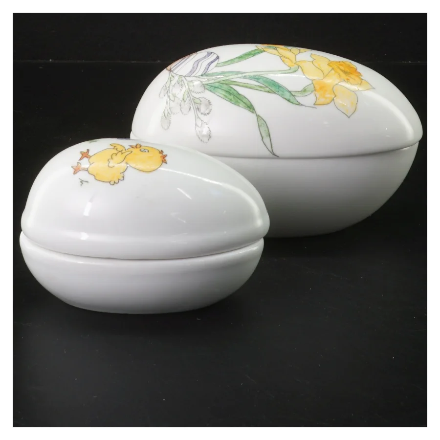 Dekorative porcelænsæg (str. 14,5 & 10,5 cm)