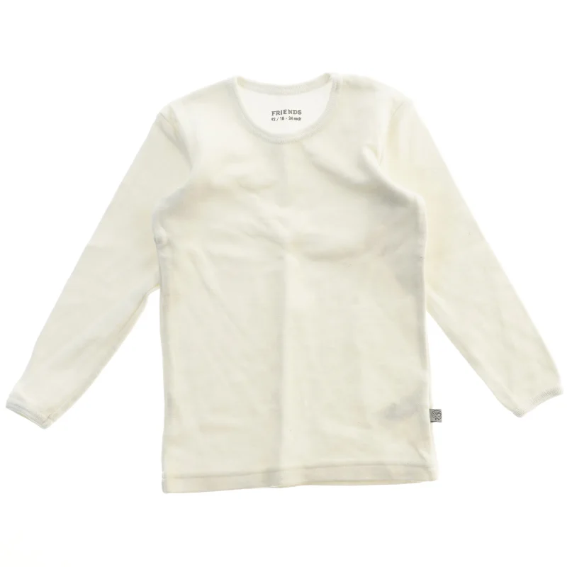 Langærmet bluse fra Friends (str. 92)