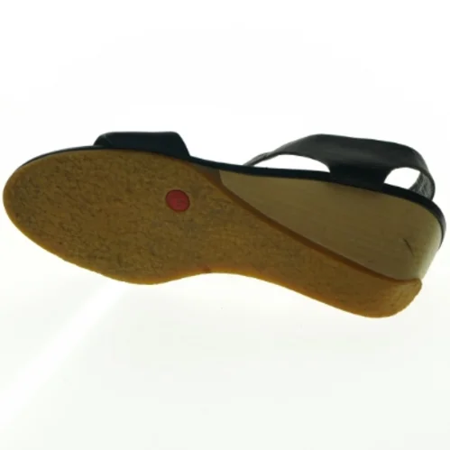 Sorte kilehælsandal fra Camper (str. 39)