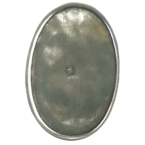 Oval metalæske med låg (str. 13,5x9x6 cm)