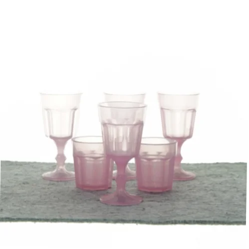 Små legetøjs snapseglas fra Ukendt (str. 10 cm og 5 cm)