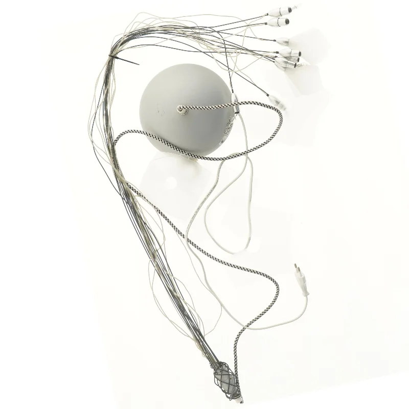 Grå pendel med flere ledninger (str. 75 cm)